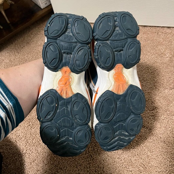 Reebok The Answer DMX 10 Allen Iverson Size 8.5 - Picture 3 of 8